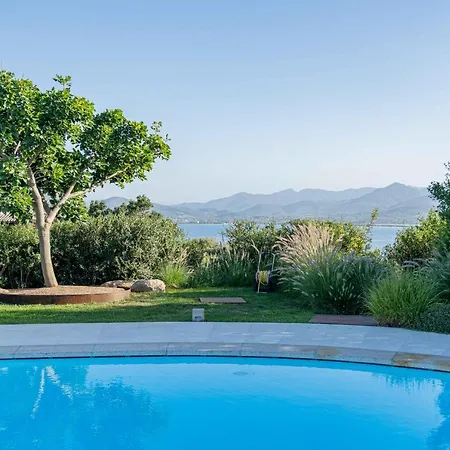 Villa Villa Puntaldia Puntaldia