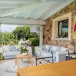 Villa Puntaldia Villa *