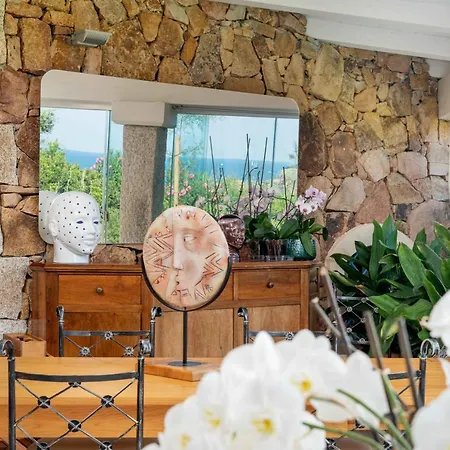 ヴィラ Villa Puntaldia プンタルディア