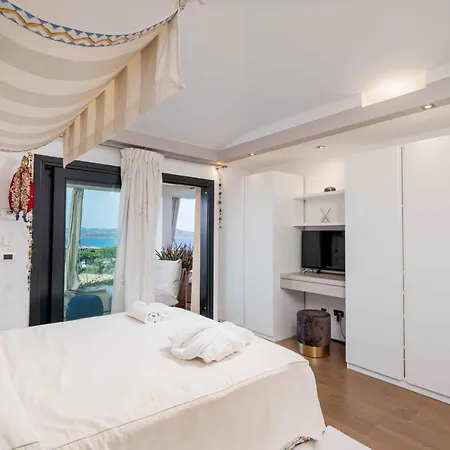 Villa Puntaldia Villa *