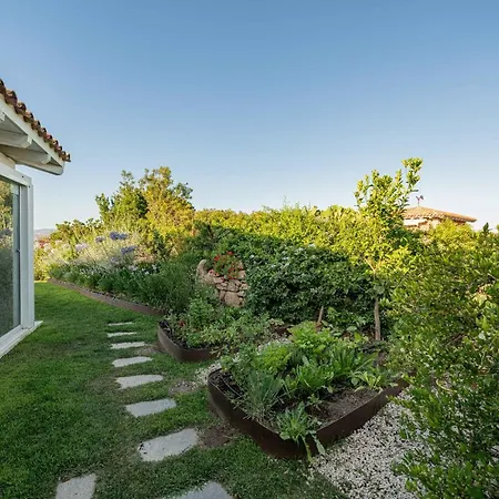 Villa Puntaldia Villa *